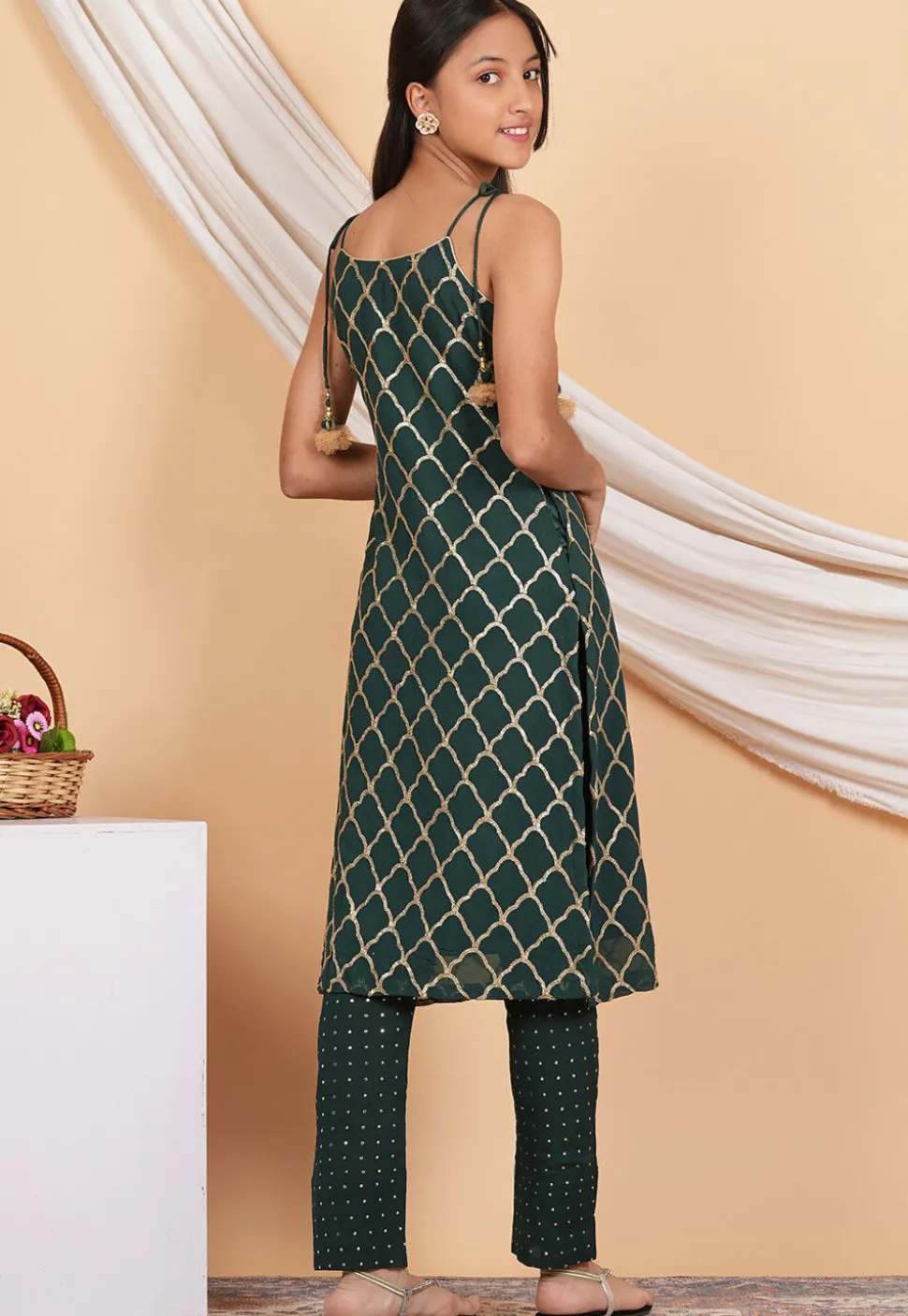 Embroidered Georgette Straight Kurta Set in Dark Green