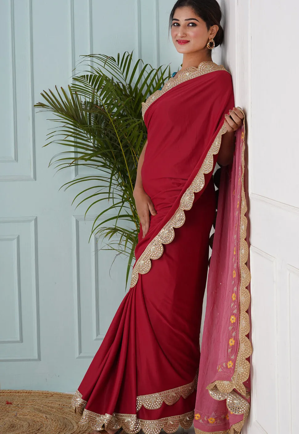 Embroidered Lycra Shimmer(Elastane) Saree in Magenta and Pink