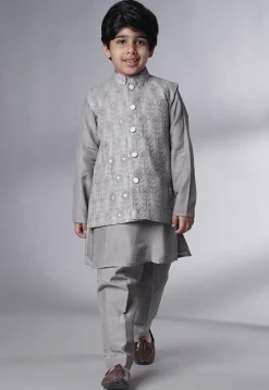 Embroidered Muslin Silk Kurta Set in Grey