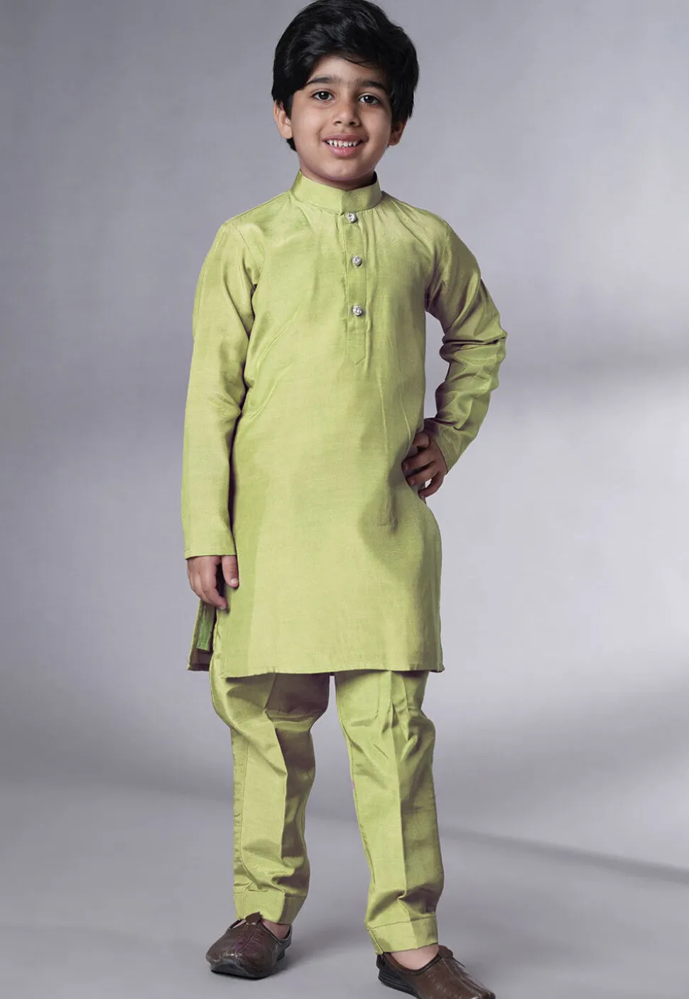 Embroidered Muslin Silk Kurta Set in Olive Green