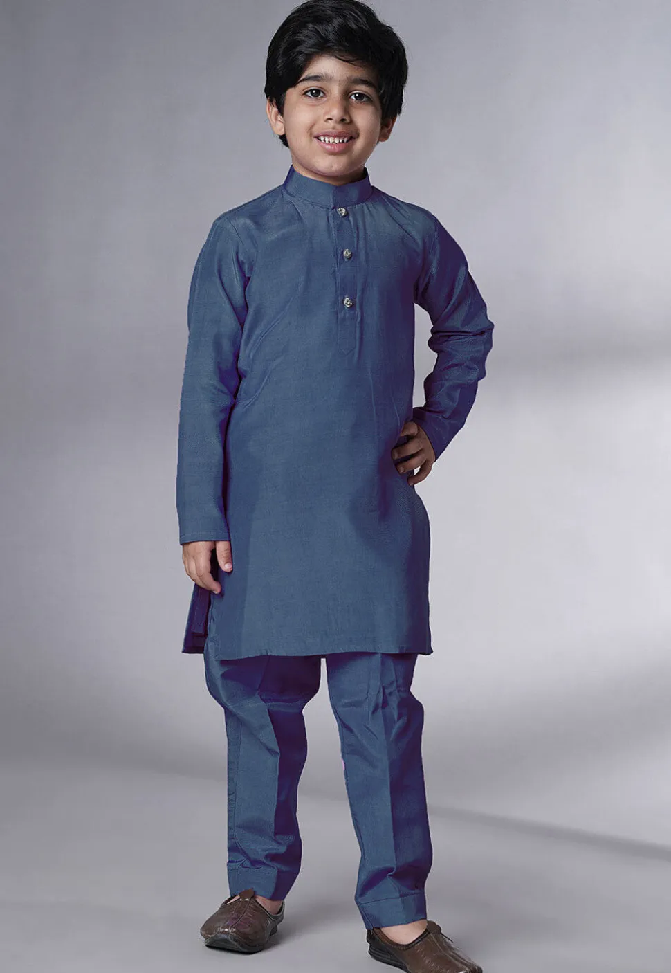 Embroidered Muslin Silk Kurta Set in Teal Blue