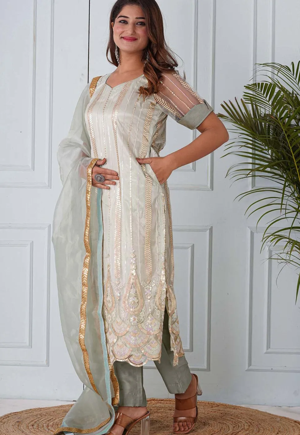 Embroidered Net Scalloped Hem Pakistani Suit in Pastel Green