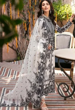 Embroidered Organza Front Slit Pakistani Suit in Off White