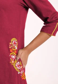 Embroidered Pocket Cotton Slub A Line Pleated Kurti in Magenta