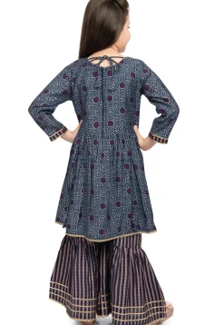 Embroidered Polyester Kurta Set in Navy Blue