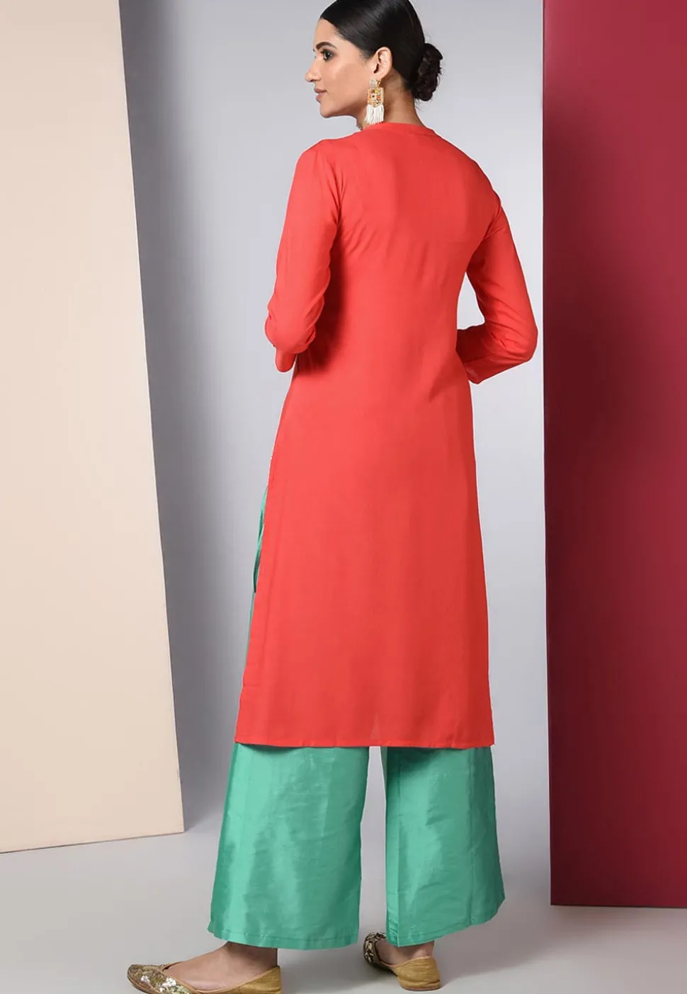 Embroidered Rayon Straight Kurta in Red