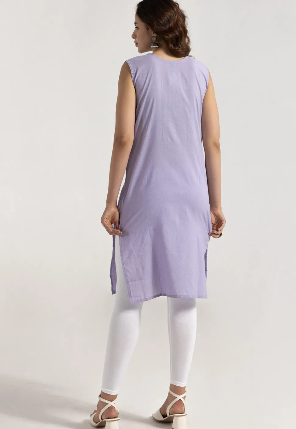 Embroidered Rayon Straight Kurta in Light Purple