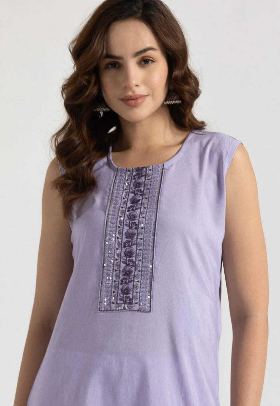 Embroidered Rayon Straight Kurta in Light Purple