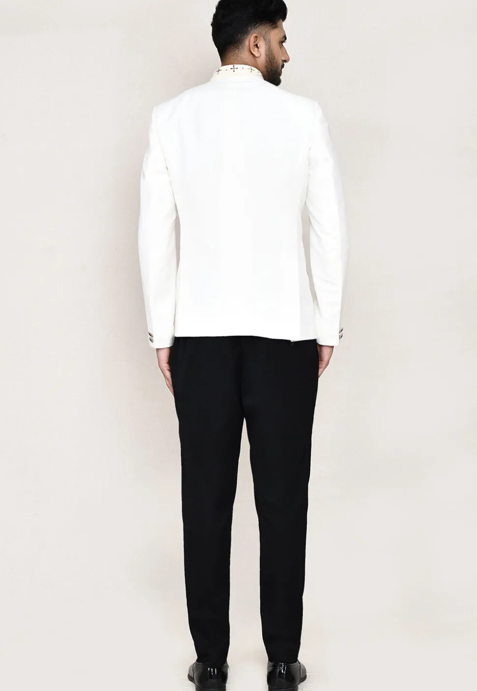 Embroidered Trim Cotton Linen Jodhpuri Suit in Off White
