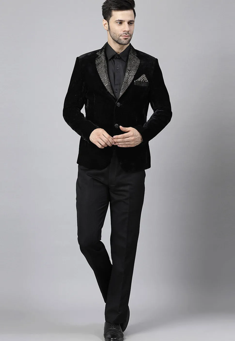 Embroidered Velvet Blazer Set in Black