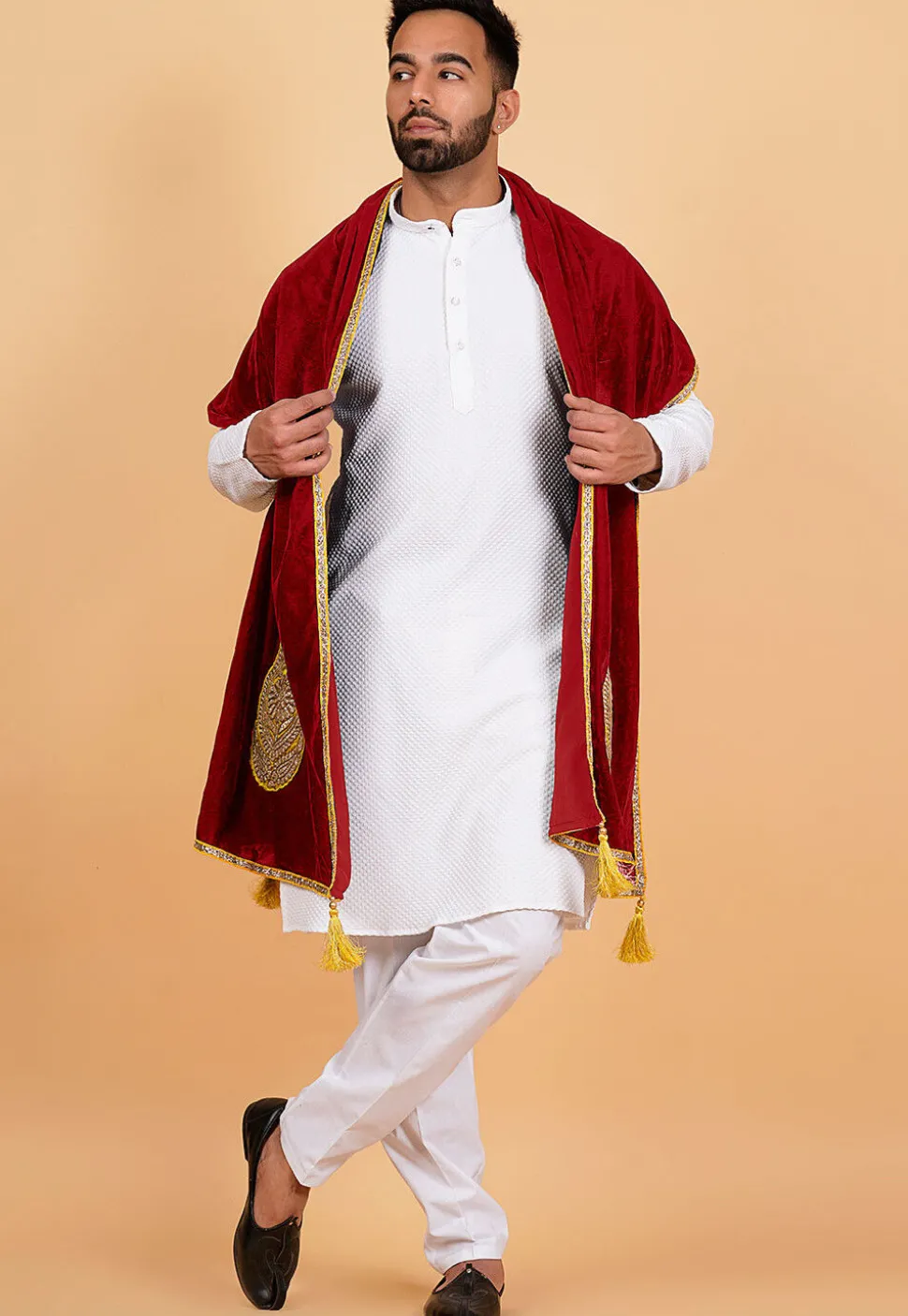 Embroidered Velvet Mens Dupatta in Maroon
