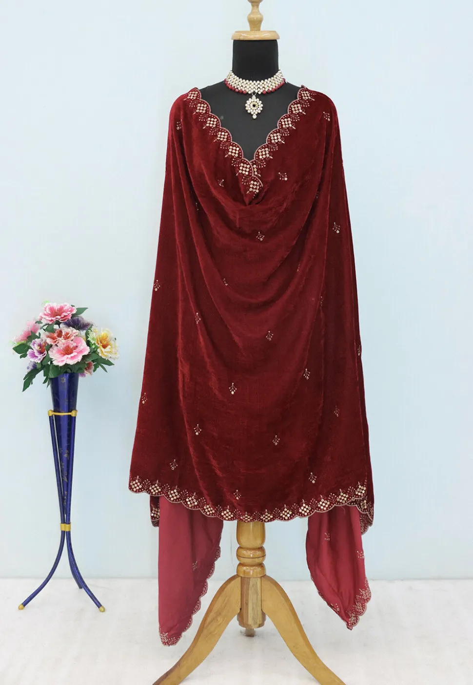 Embroidered Velvet Scalloped Dupatta in Maroon