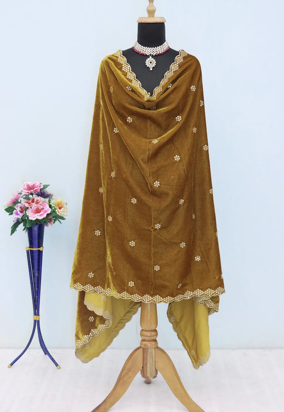Embroidered Velvet Scalloped Dupatta in Beige