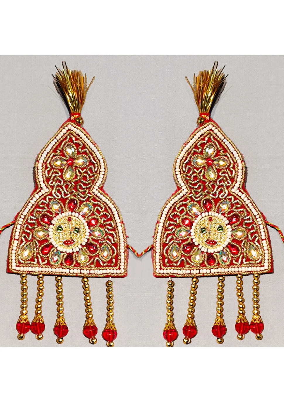 Embroidered Velvet Sevra Set in Red
