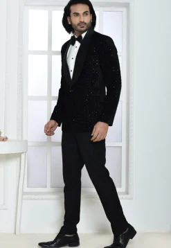 Embroidered Velvet Suit Set in Black