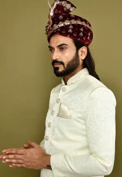 Embroidered Velvet Turban in Maroon