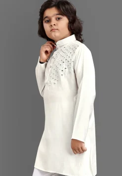 Embroidered Viscose Silk Kurta in Off White