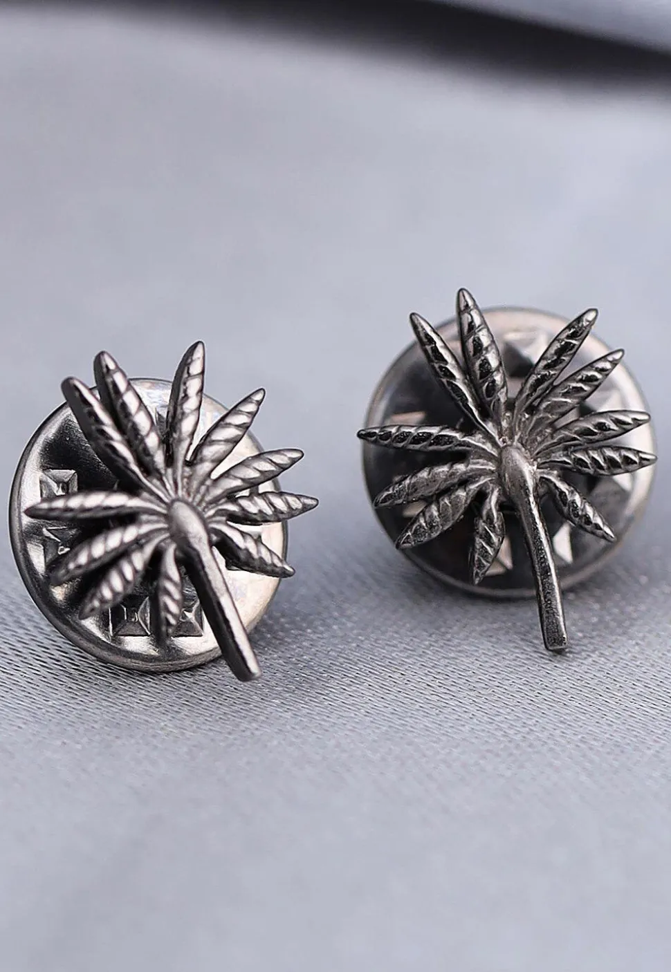 Floral Metallic Collar Tips