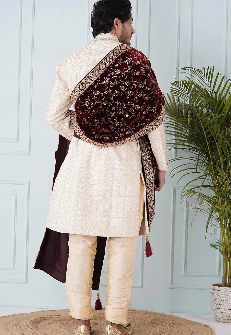 Foil Print Velvet Dupatta in Maroon