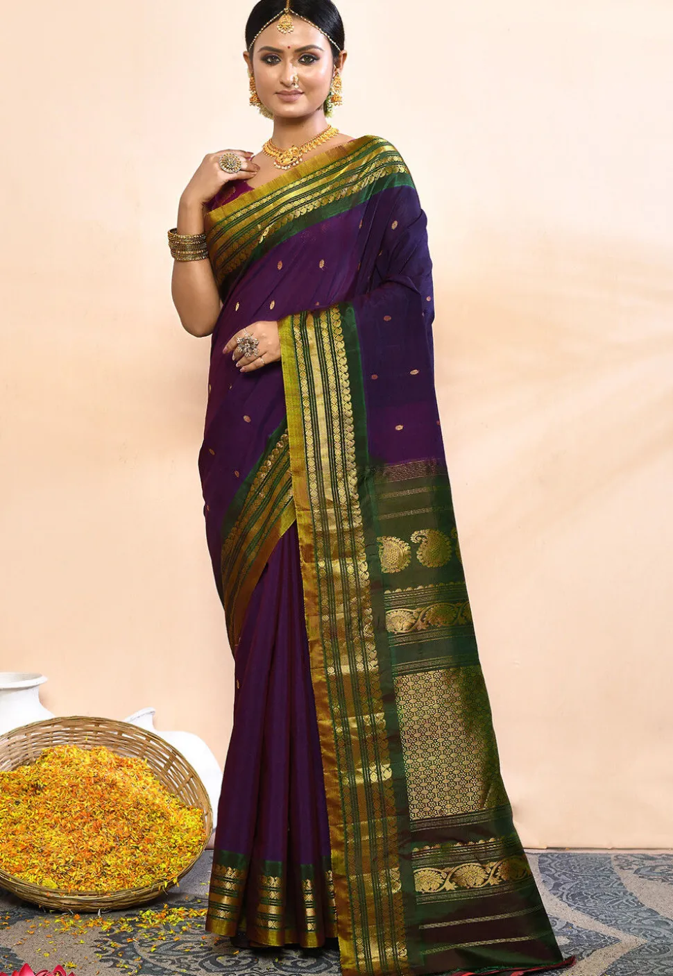 Gadwal Pure Silk Cotton Handloom Saree in Purple