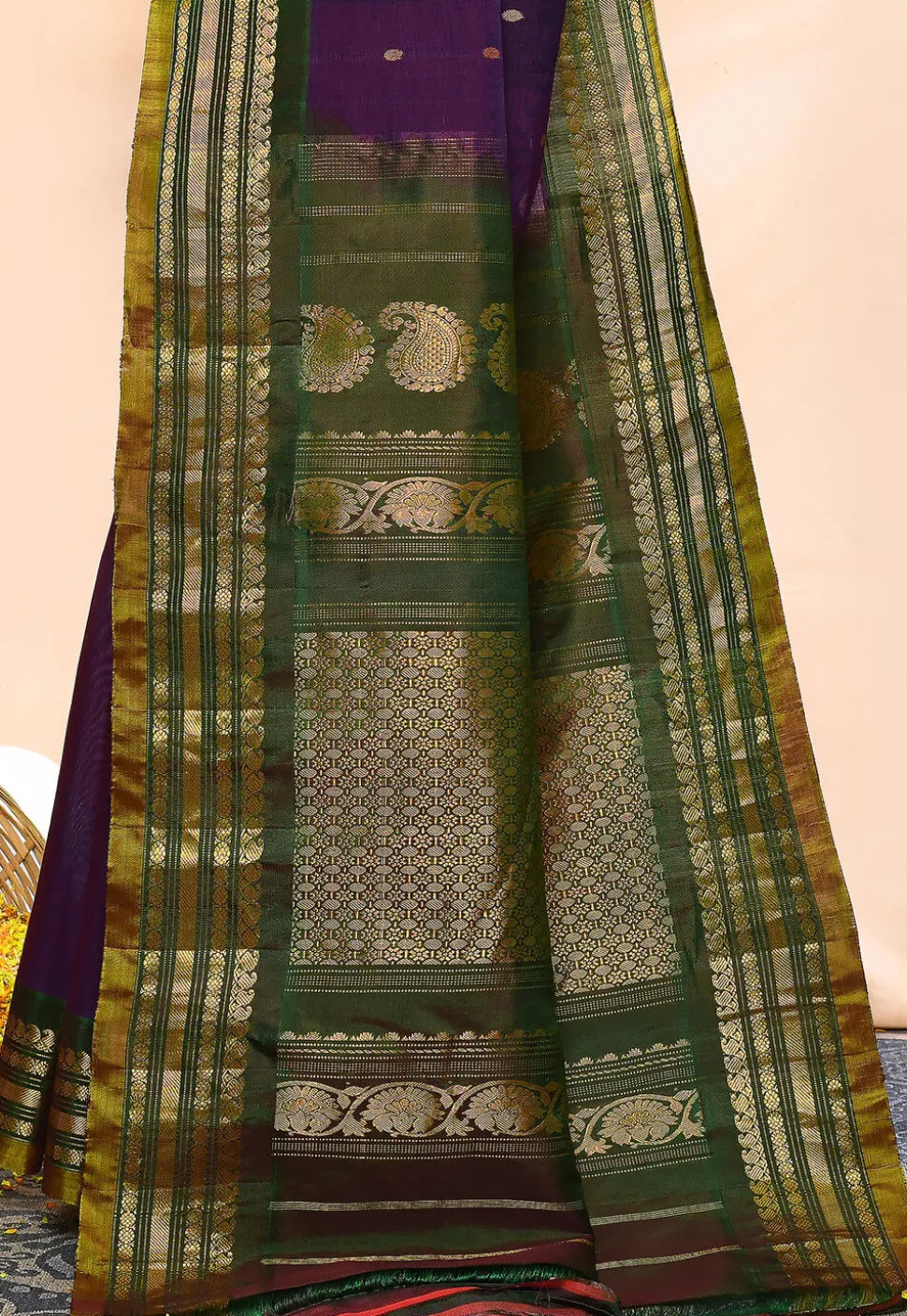 Gadwal Pure Silk Cotton Handloom Saree in Purple