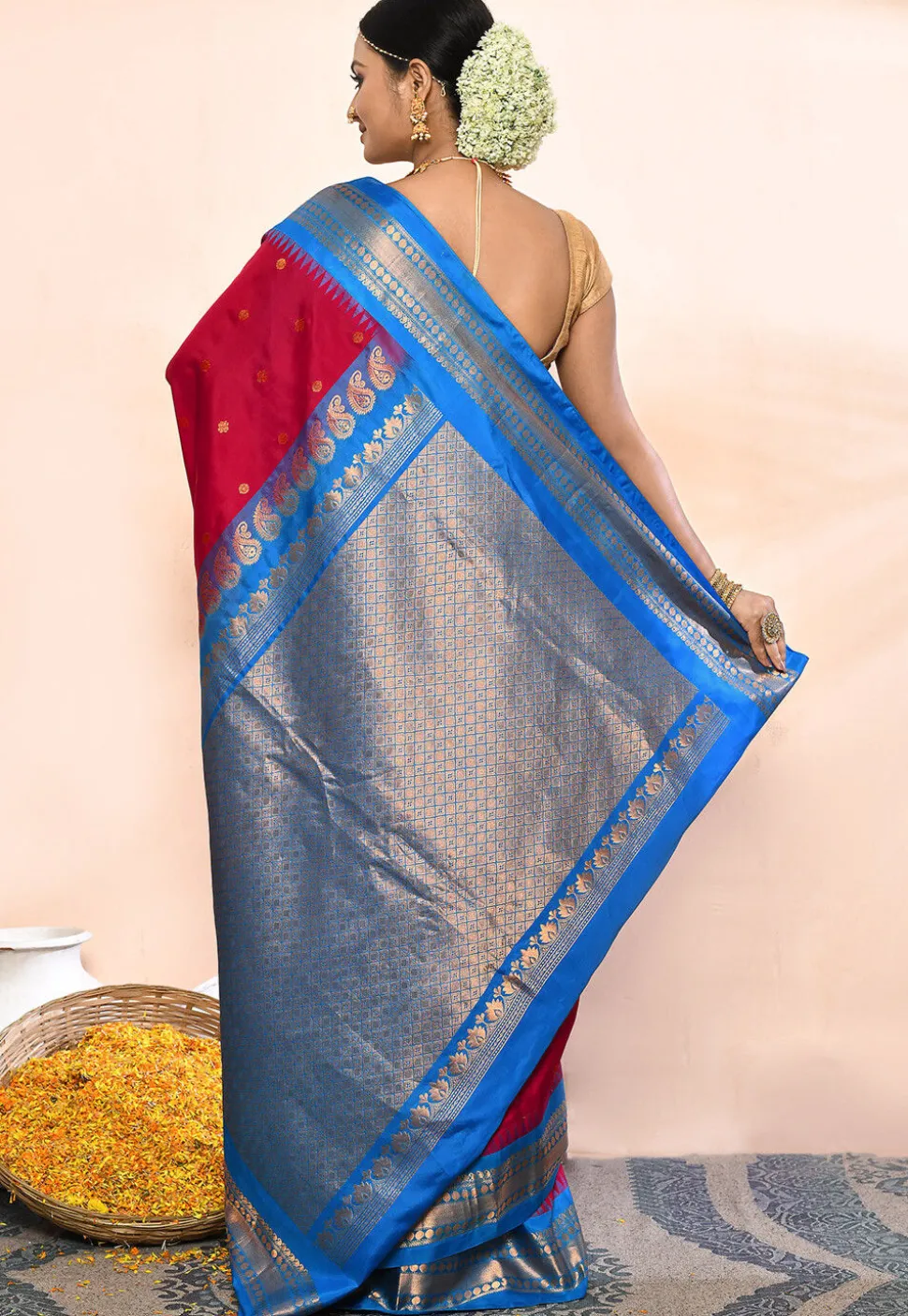 Gadwal Pure Silk Handloom Saree in Dark Pink