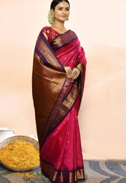 Gadwal Pure Silk Handloom Saree in Magenta