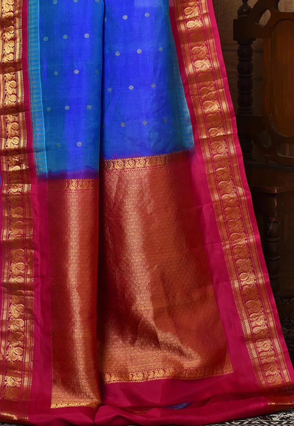 Gadwal Pure Silk Handloom Saree in Royal Blue