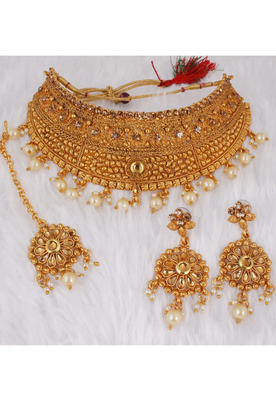 Golden Polished Choker Necklace Set