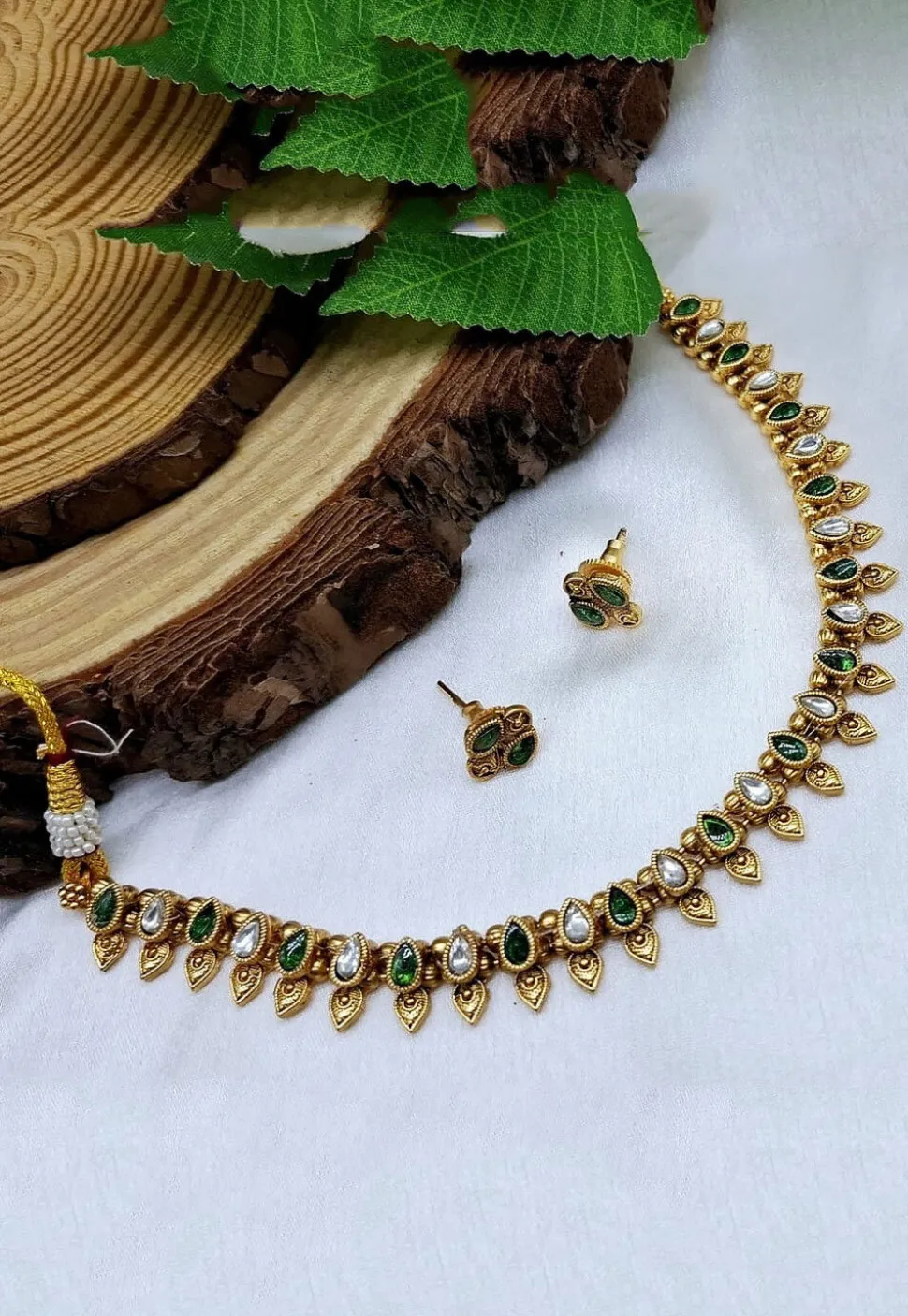 Golden Polished Stone Studded Necklace Set