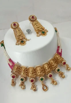 Golden Polished Stone Studded Choker Necklace Set