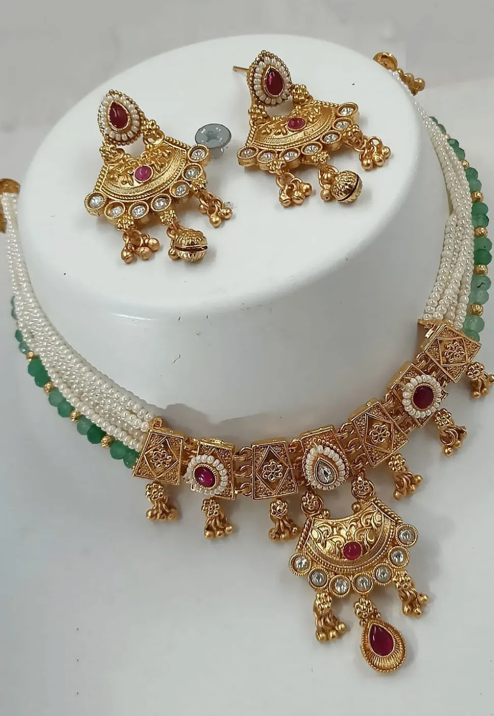 Golden Polished Stone Studded Choker Necklace Set