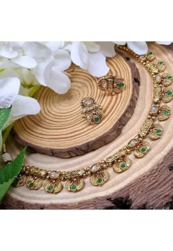 Golden Polished Stone Studded Necklace Set