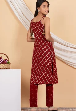 Gota Embellished Georgette Pakistani Suit in Maroon