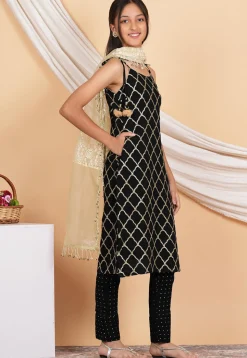 Gota Embellished Georgette Pakistani Suit in Black