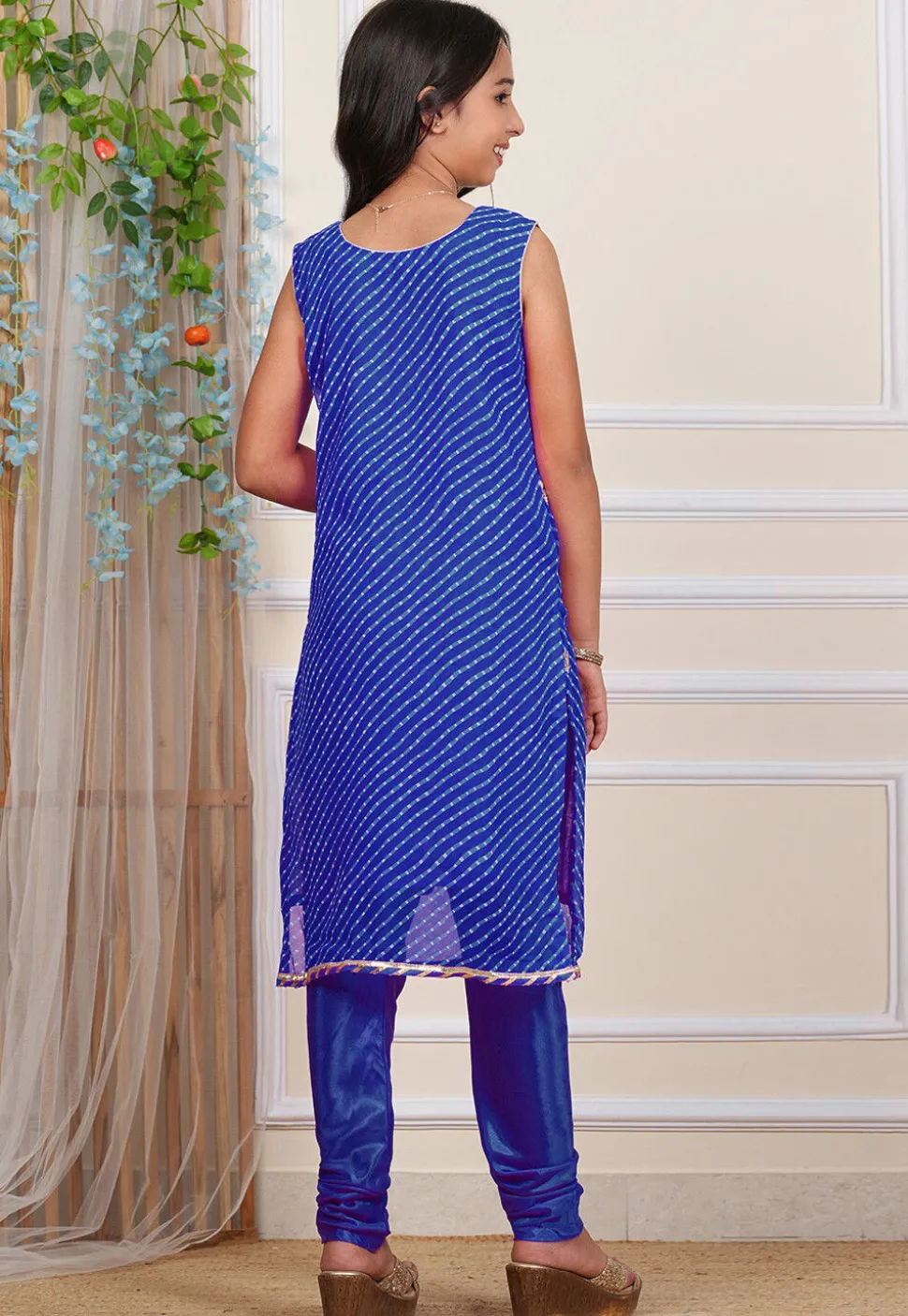 Gota Patti Georgette Straight Kurta Set in Royal Blue