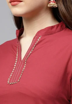 Gota Work Rayon Straight Kurta in Maroon