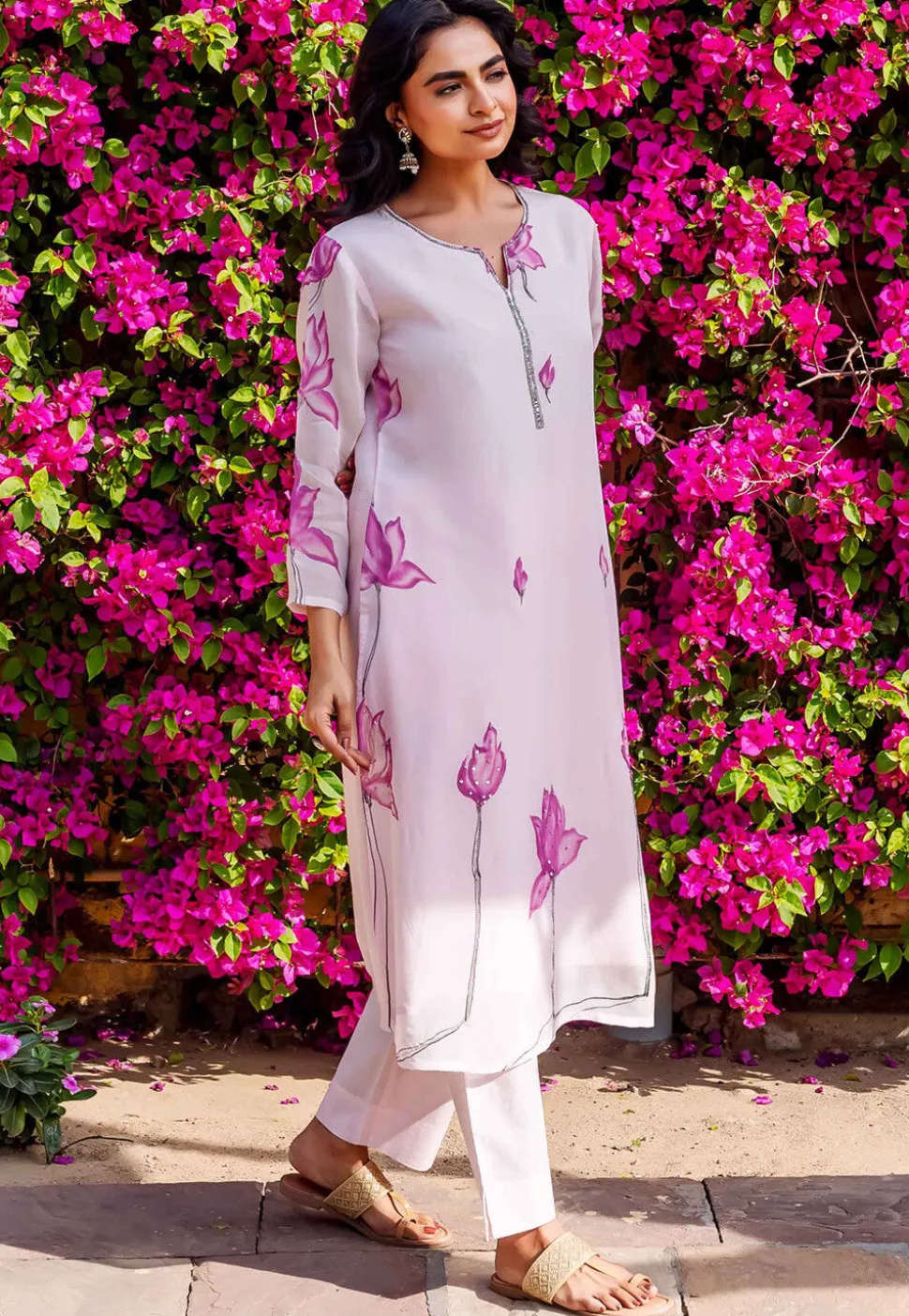 Hand Painted Organza Straight Kurta Set in Baby Pink