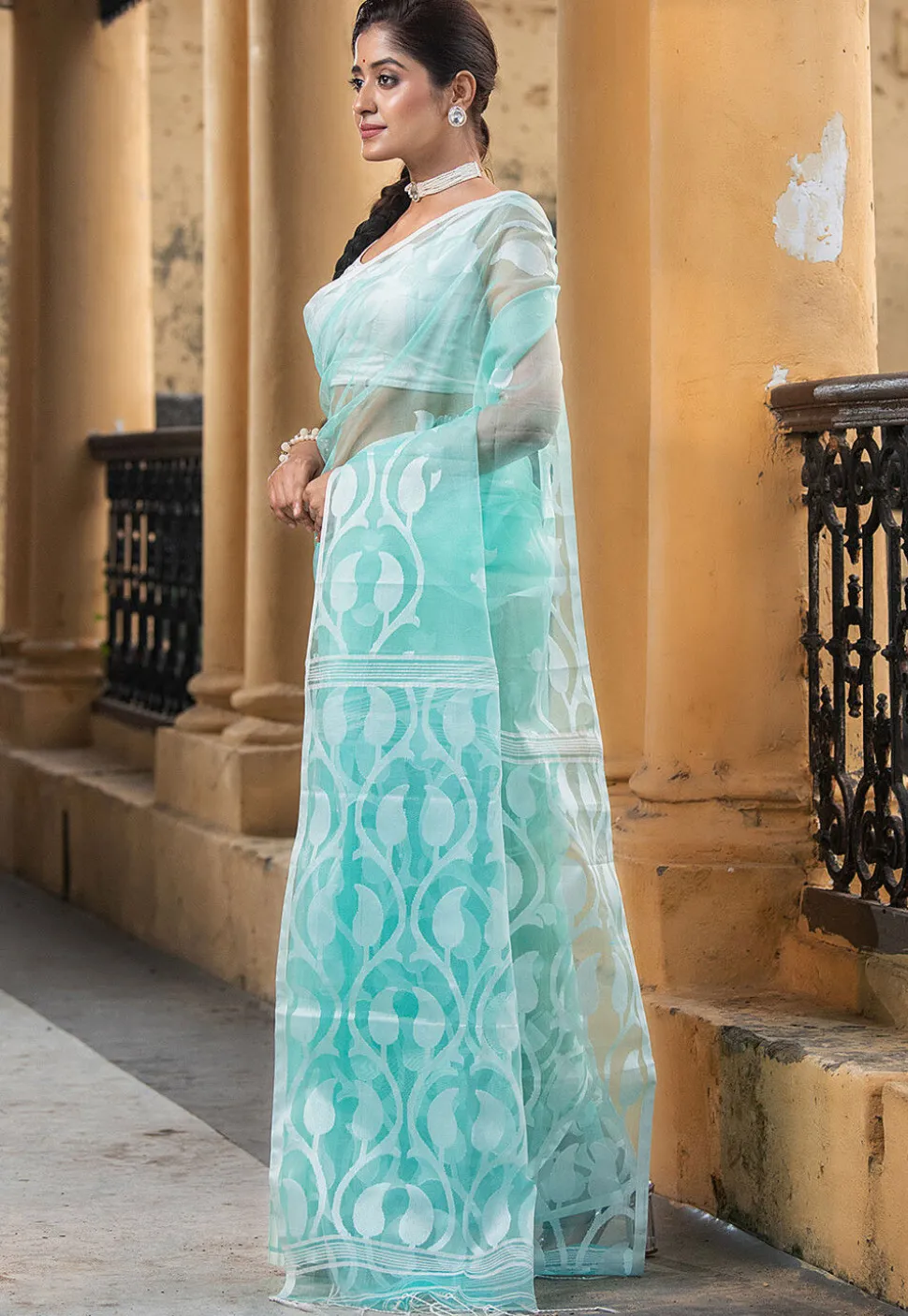 Handloom Art Silk Saree in Light Blue