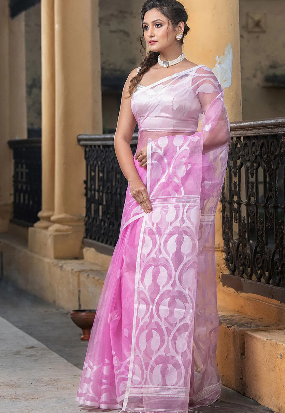 Handloom Art Silk Saree in Pink