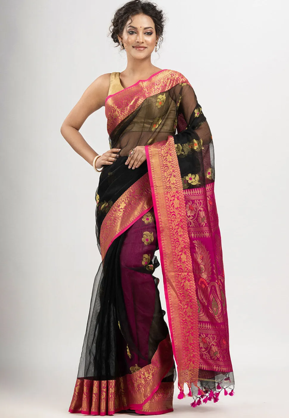 Handloom Art Silk Saree in Black