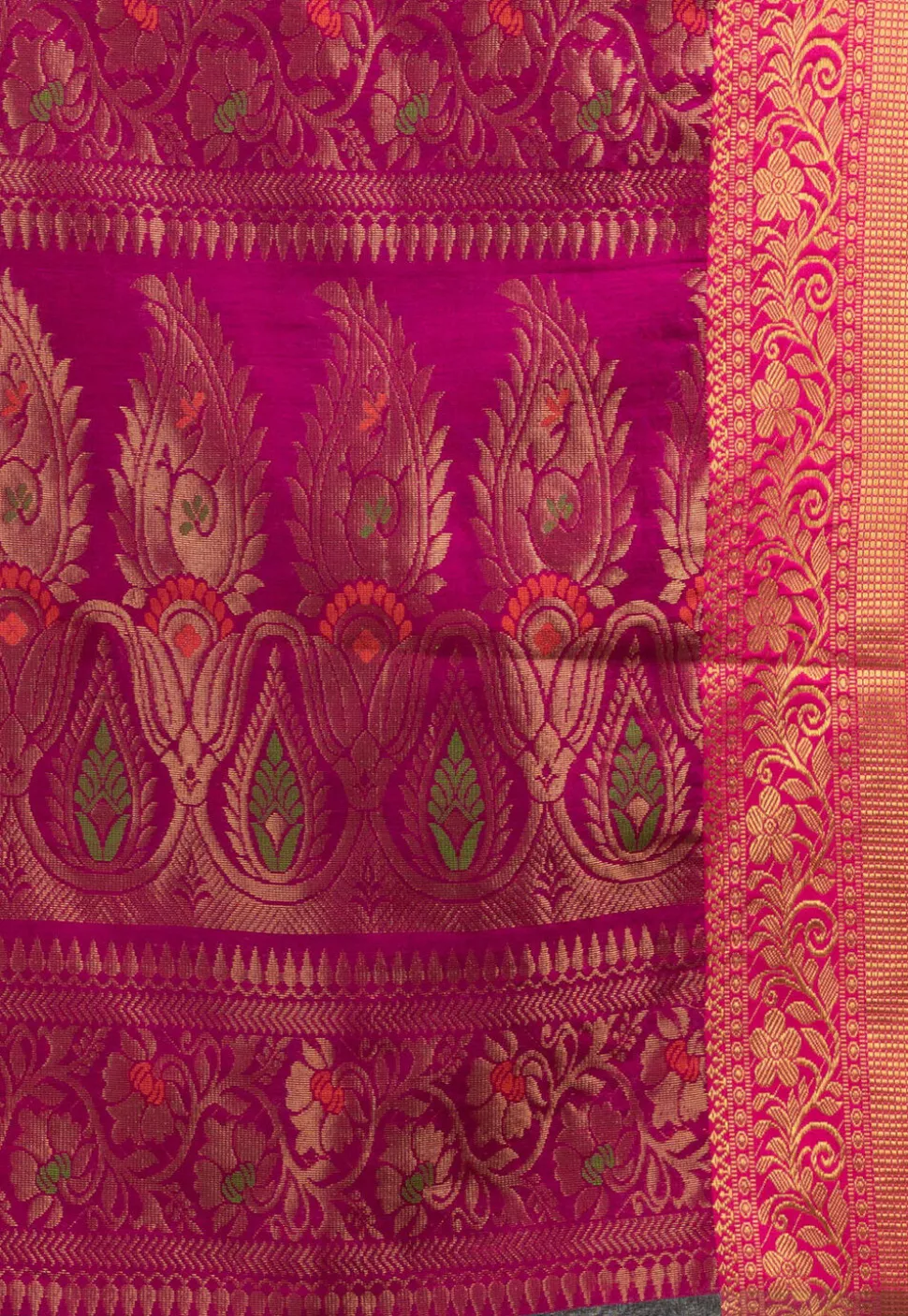 Handloom Art Silk Saree in Black