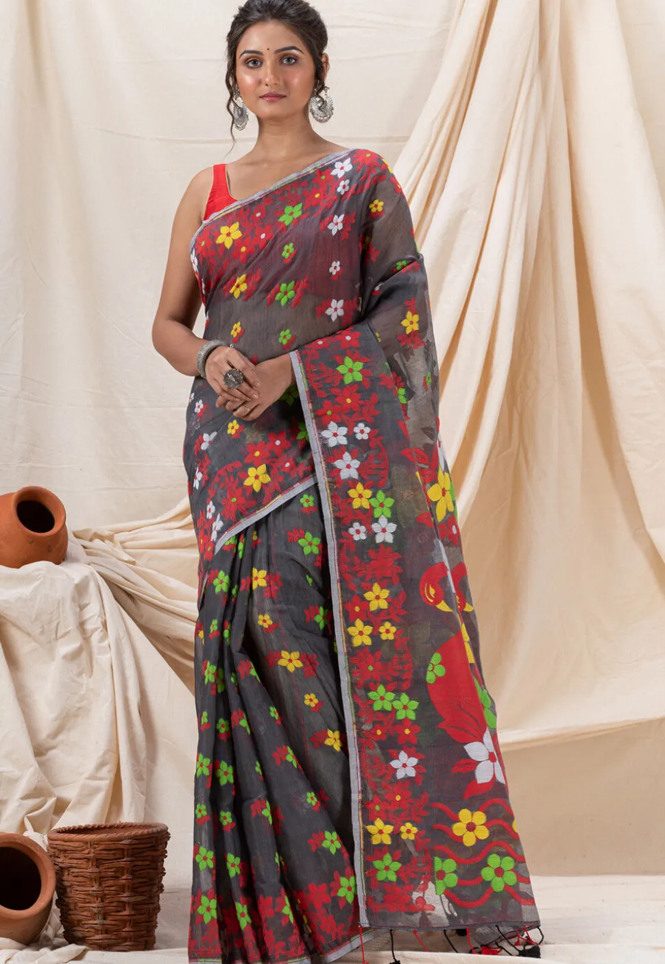 Handloom Cotton Saree in Dark Grey