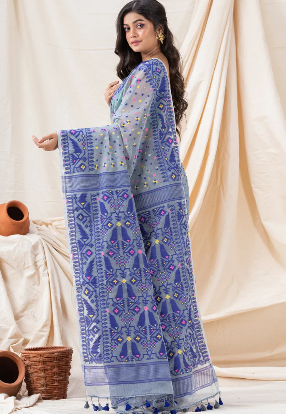 Handloom Cotton Saree in Light Grey