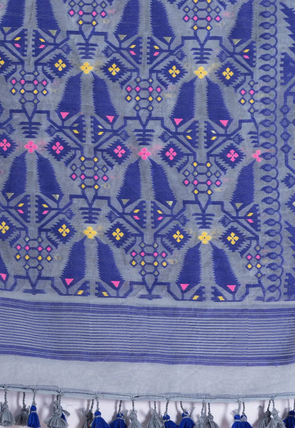 Handloom Cotton Saree in Light Grey