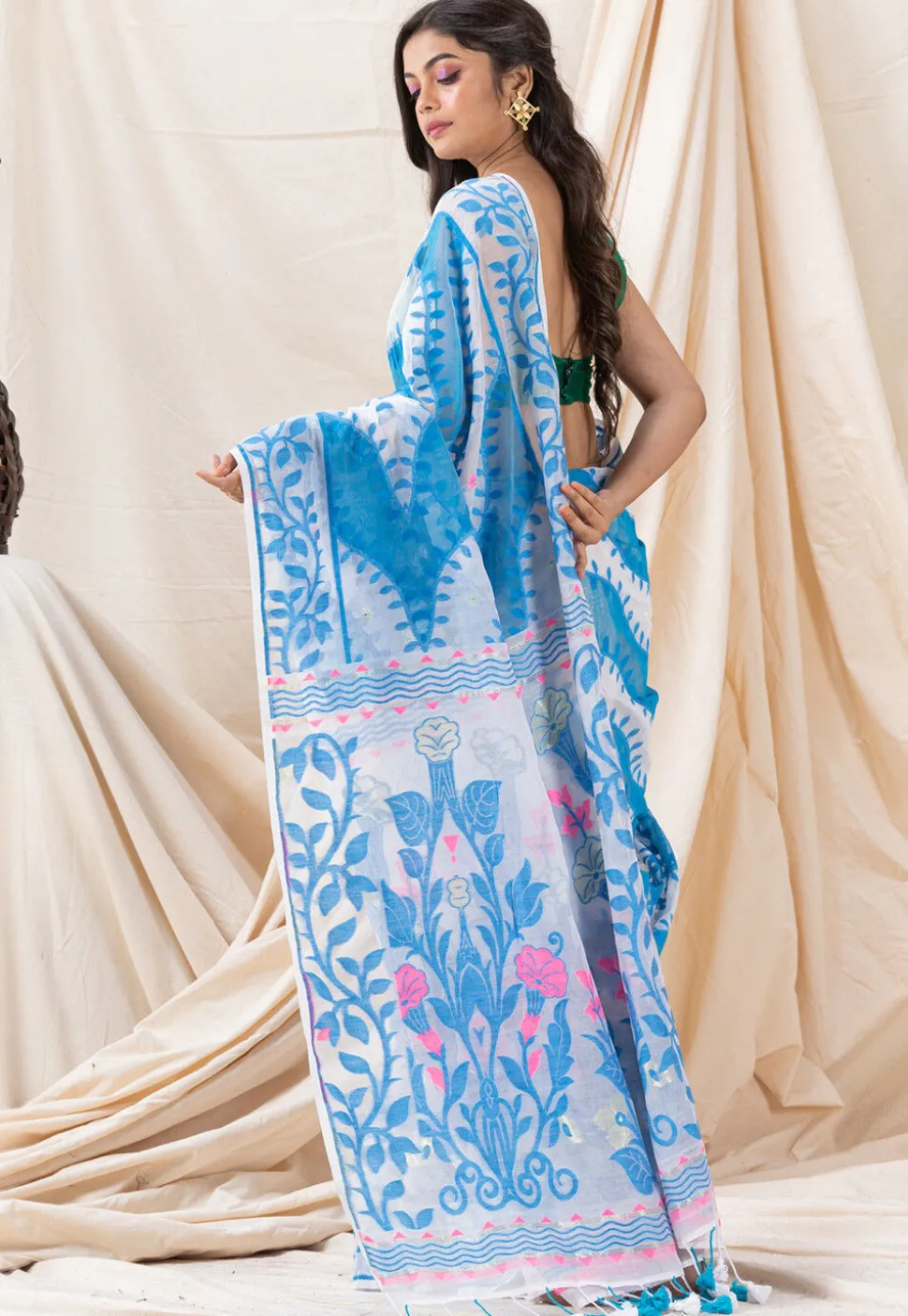 Handloom Cotton Saree in White and Blue