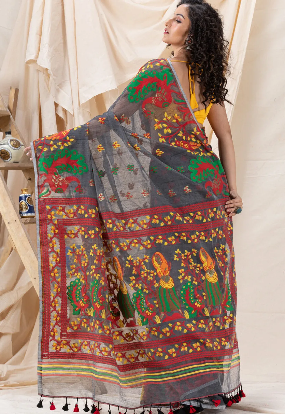 Handloom Cotton Saree in Dark Grey