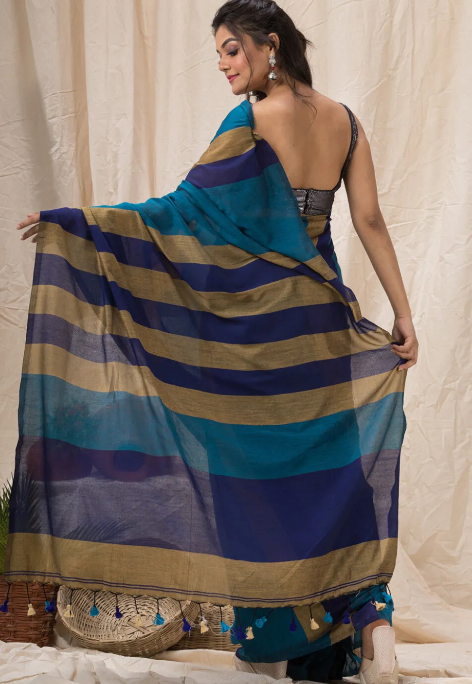 Handloom Cotton Saree in Teal Blue