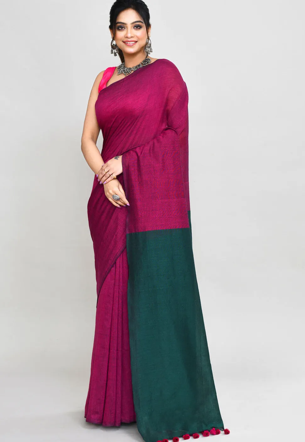 Handloom Cotton Saree in Magenta
