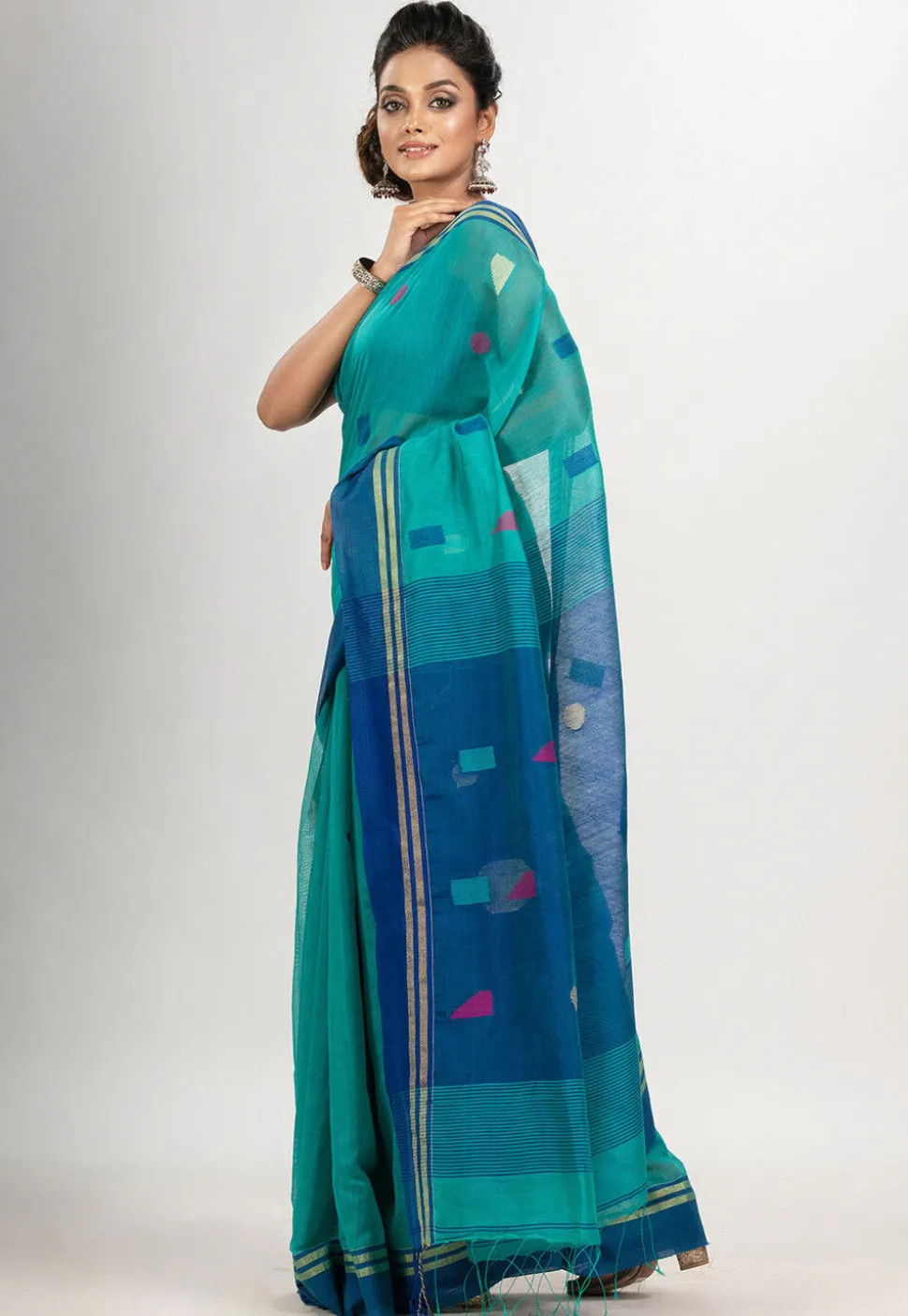 Handloom Cotton Saree in Teal Green